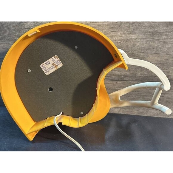 VTG  Spartus Yellow Football Helmet Wall Clock Green Bay Packers?  Tested Works - Picture 2 of 3